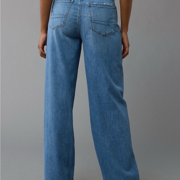 AE Dreamy Drape Stretch Super high waist wide leg jeans  6R - Picture 2 of 10